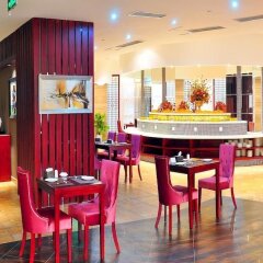 Yizhuo International Hotel гостиничный бар