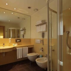 Отель Holiday Inn Milan - Garibaldi Station ванная фото 2