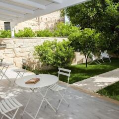 Отель B&B Bedinle' Лечче