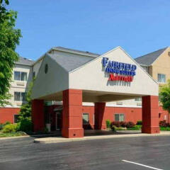 Отель Fairfield Inn & Suites by Marriott Frederick парковка