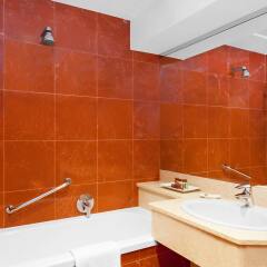 Отель Four Points by Sheraton Padova Италия, Падуя - отзывы, цены и фото номеров - забронировать отель Four Points by Sheraton Padova онлайн ванная
