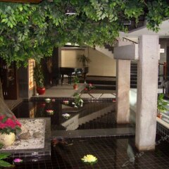 Royal Crown Hotel
