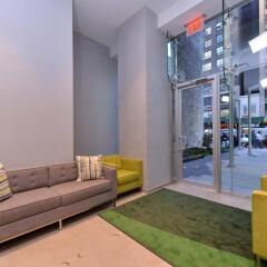 Отель Holiday Inn New York City - Times Square США, Нью-Йорк - отзывы, цены и фото номеров - забронировать отель Holiday Inn New York City - Times Square онлайн интерьер отеля