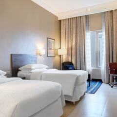 Отель Four Points by Sheraton Lagos Нигерия, Лагос - отзывы, цены и фото номеров - забронировать отель Four Points by Sheraton Lagos онлайн комната для гостей фото 5