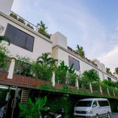 Palm Oasis Boutique Hotel парковка