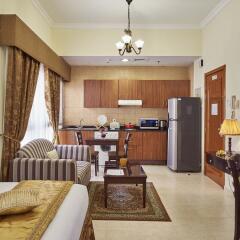 Arabian Dreams Deluxe Hotel Apartments в номере