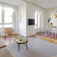 Апартаменты Mirakruz H Apartment by FeelFree Rentals комната для гостей фото 3