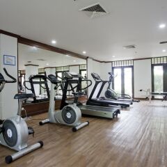 Отель Kata Palm Resort & Spa фитнесс-зал фото 2