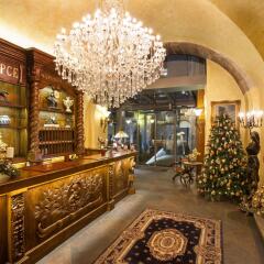 Iron Gate Hotel and Suites гостиничный бар