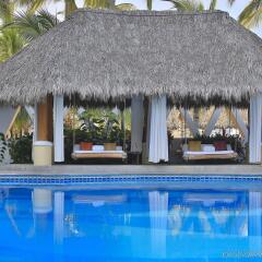 Villa Premiere Boutique Hotel & Romantic Getaway бассейн
