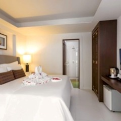Отель New Patong Premier Resort удобства в номере