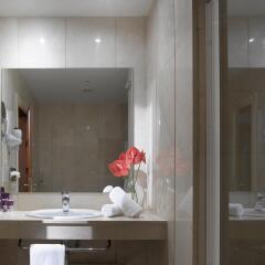 Parador De Cordoba La Arruzafa Hotel ванная