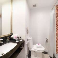 Отель FuramaXclusive Sukhumvit ванная фото 2