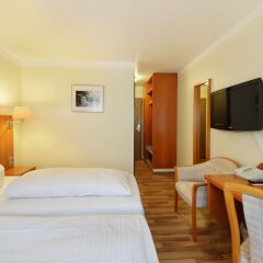 Отель Bellevue Hotel Германия, Дюссельдорф - отзывы, цены и фото номеров - забронировать отель Bellevue Hotel онлайн комната для гостей фото 4