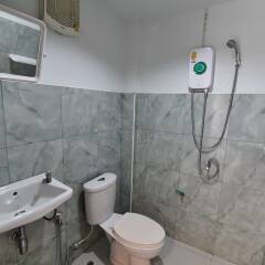 Отель Bann Ongsakul Ланта ванная фото 2