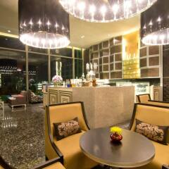 Отель Way Hotel Таиланд, Паттайя - 2 отзыва об отеле, цены и фото номеров - забронировать отель Way Hotel онлайн гостиничный бар