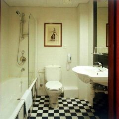 Cinema - an Atlas Boutique Hotel Израиль, Тель-Авив - 11 отзывов об отеле, цены и фото номеров - забронировать отель Cinema - an Atlas Boutique Hotel онлайн ванная