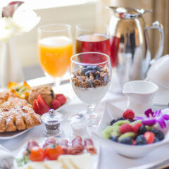 Отель French Quarter Inn в номере