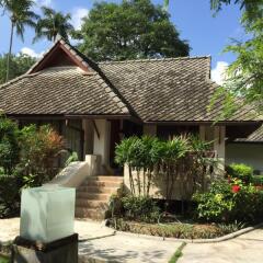 Отель Seashell Resort Koh Tao Таиланд, Остров Тау - 1 отзыв об отеле, цены и фото номеров - забронировать отель Seashell Resort Koh Tao онлайн