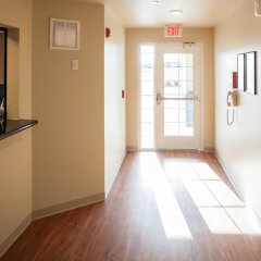 Отель WoodSpring Suites Columbus North I-270 США, Колумбус - отзывы, цены и фото номеров - забронировать отель WoodSpring Suites Columbus North I-270 онлайн интерьер отеля фото 3