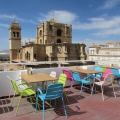Hotel Los Jeronimos y Terraza Monasterio бассейн