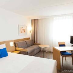 Отель Novotel Brussels Airport Бельгия, Диегем - 1 отзыв об отеле, цены и фото номеров - забронировать отель Novotel Brussels Airport онлайн комната для гостей фото 4