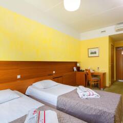 Hotel Bern by TallinnHotels комната для гостей фото 5