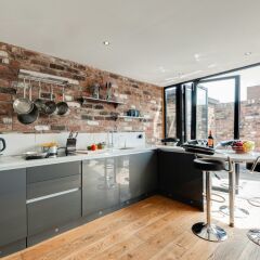 Отель Base Serviced Apartments - Sir Thomas Street Великобритания, Ливерпуль - отзывы, цены и фото номеров - забронировать отель Base Serviced Apartments - Sir Thomas Street онлайн развлечения
