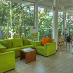 The Rain Tree Hotel интерьер отеля
