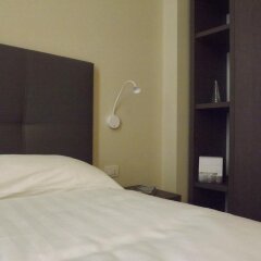 Отель Chc Business Residence Генуя сейф в номере
