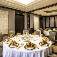 Отель Crowne Plaza Bangkok Lumpini Park питание фото 3