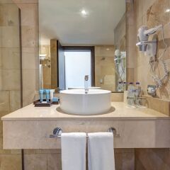 Отель Grand Memories Punta Cana - All Inclusive ванная фото 2
