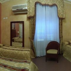 Hotel Joli сейф в номере