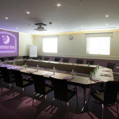 Отель Premier Inn Dubai Investment Park
