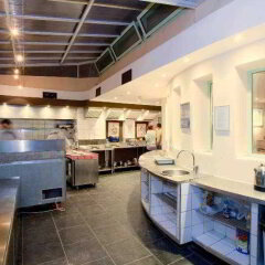 Villa Saint Exupery Gardens Hostel интерьер отеля
