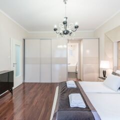 Апартаменты Oasis Apartments - Liberty Bridge комната для гостей фото 3