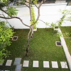 Отель Ellens Place