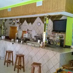 Отель Alojamiento Bar Rte Cuatro Caminos бассейн