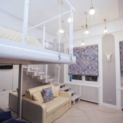 Апартаменты Kvart Apartment Dobryninskaya with sauna комната для гостей