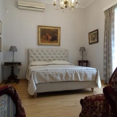 Апартаменты Marion-Athenian Style Apartment комната для гостей фото 5