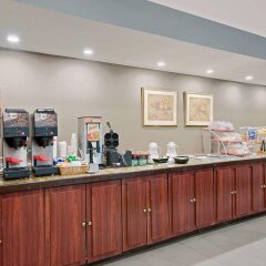 Отель Hawthorn Suites by Wyndham Columbus West питание фото 2