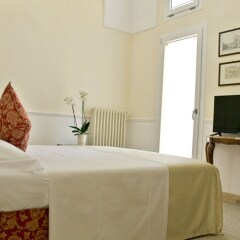 Отель Dimora Le Tre Muse Guesthouse Италия, Лечче - отзывы, цены и фото номеров - забронировать отель Dimora Le Tre Muse Guesthouse онлайн комната для гостей фото 2