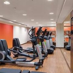 Отель Courtyard by Marriott Munich City East Мюнхен фитнесс-зал фото 3
