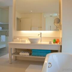Отель Holiday Inn Resort Kandooma Maldives ванная фото 2