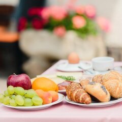 Отель Felsenegg Лана питание