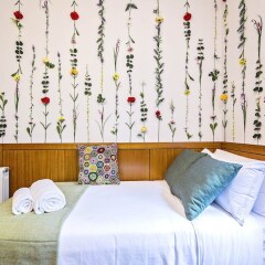 Отель Sweet Inn Apartment - Gracia Deluxe Испания, Барселона - отзывы, цены и фото номеров - забронировать отель Sweet Inn Apartment - Gracia Deluxe онлайн спа