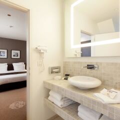 Отель Best Western Premier Hotel Weinebrugge Бельгия, Брюгге - 1 отзыв об отеле, цены и фото номеров - забронировать отель Best Western Premier Hotel Weinebrugge онлайн ванная фото 2