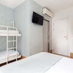 Отель Hostal Fernando сейф в номере