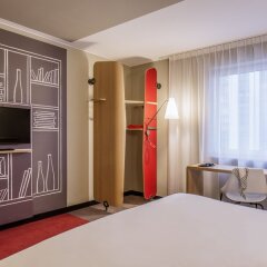 Отель Ibis Poznan Stare Miasto Польша, Познань - 1 отзыв об отеле, цены и фото номеров - забронировать отель Ibis Poznan Stare Miasto онлайн удобства в номере фото 2
