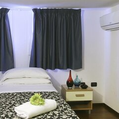 Отель Residence A-More Римини сейф в номере